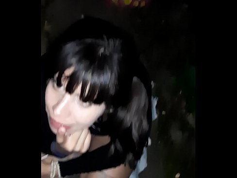 ❤️ Á götunni bólginn typpi í skiptum fyrir nammi ️ Gæðaklám hjá okkur ❌️